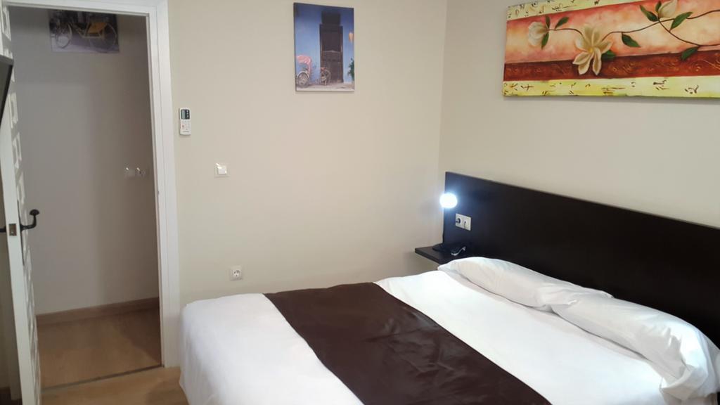 Hotel El Pozo Торремолинос Экстерьер фото